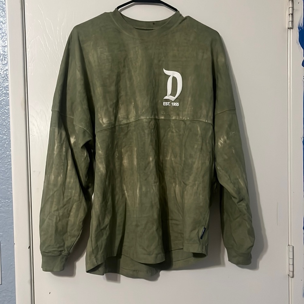 Disney spirit jersey in green size small